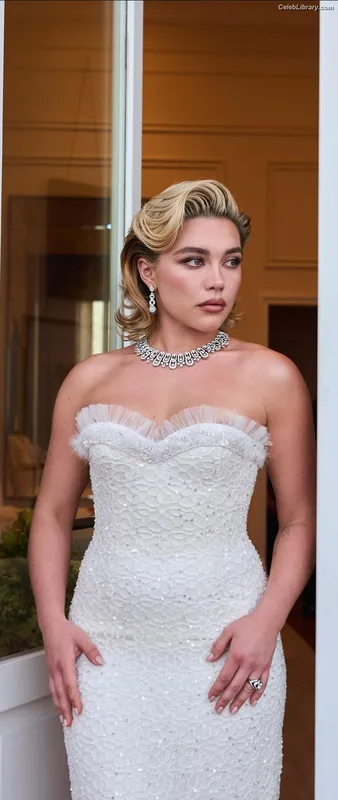 Florence Pugh photo 19 of 1242