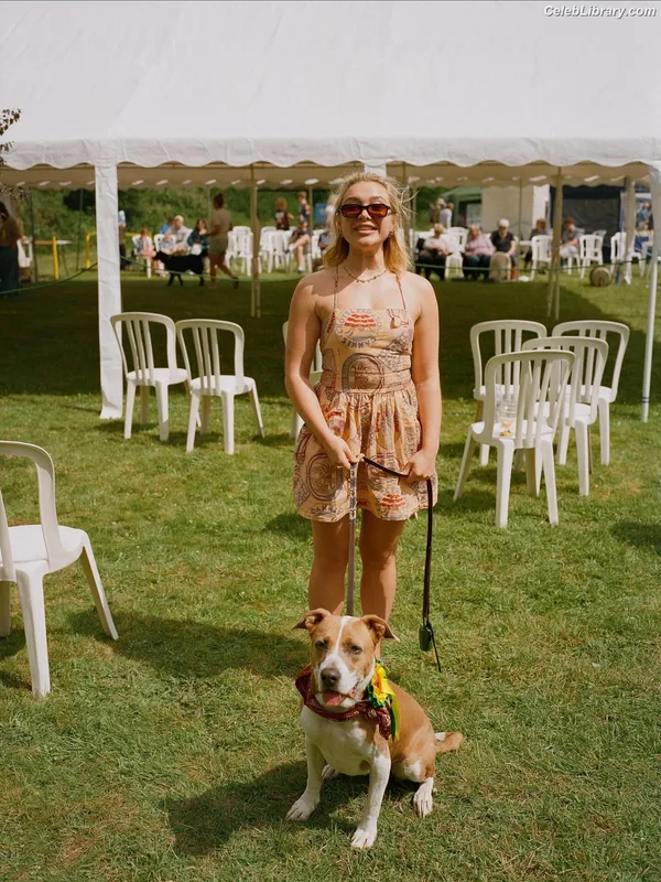 Florence Pugh photo 22 of 1242
