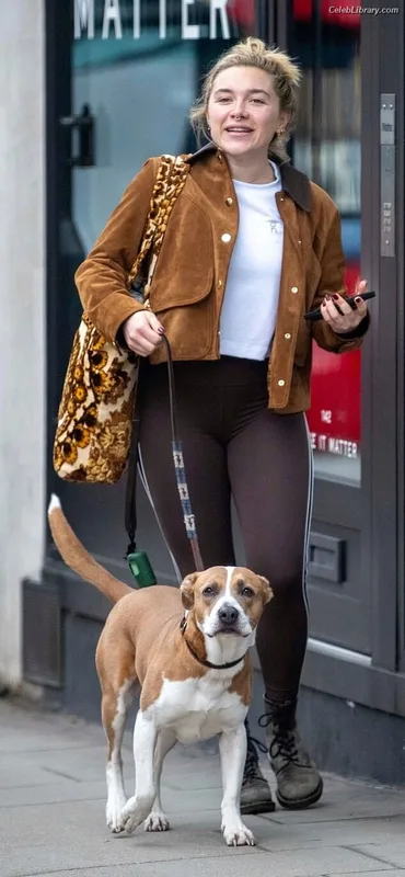 Florence Pugh photo 6 of 1242