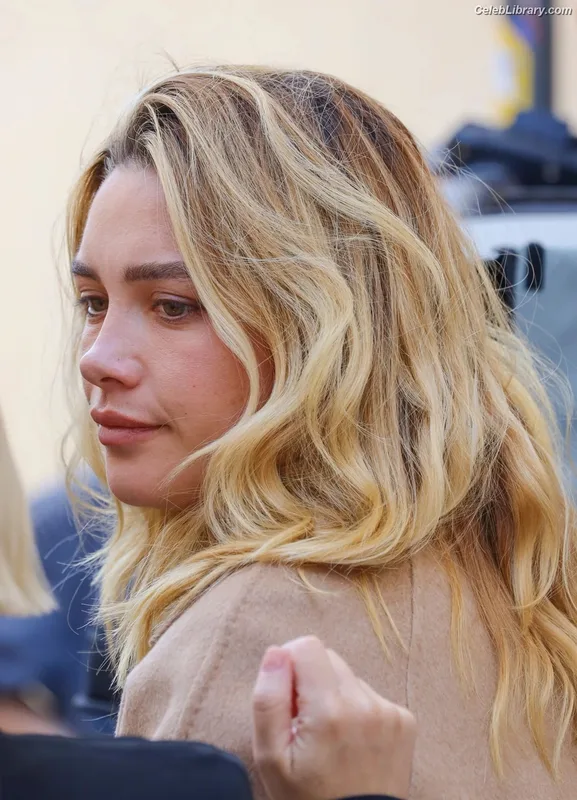 Florence Pugh photo 22 of 1242