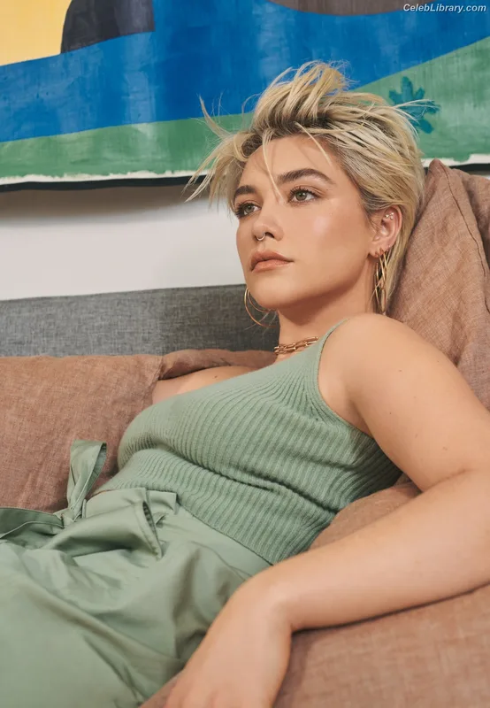 Florence Pugh photo 20 of 1242