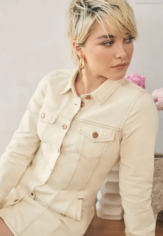 Florence Pugh photo 3 of 1242