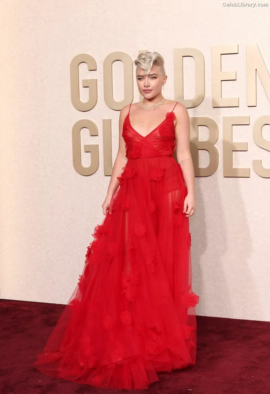 Florence Pugh photo 4 of 1242