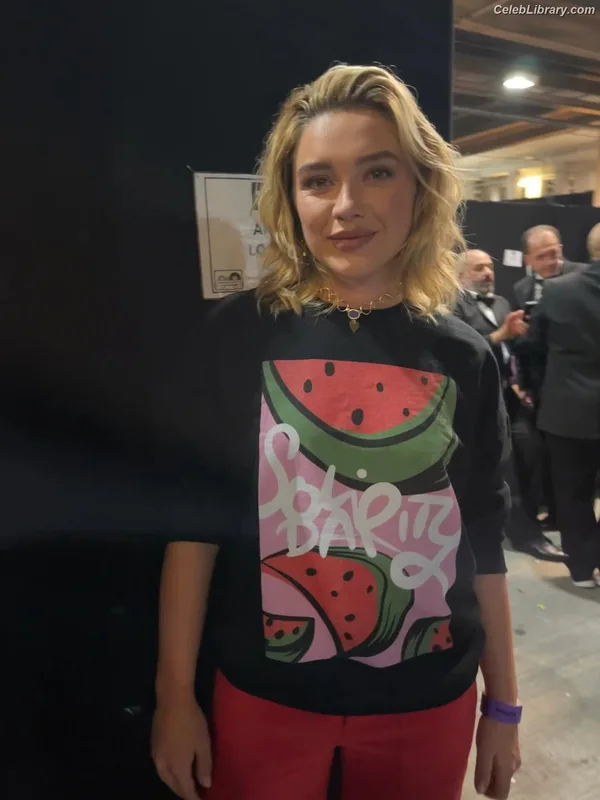 Florence Pugh photo 24 of 1242