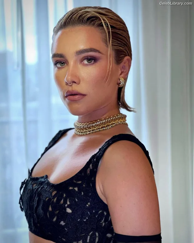 Florence Pugh photo 3 of 1242