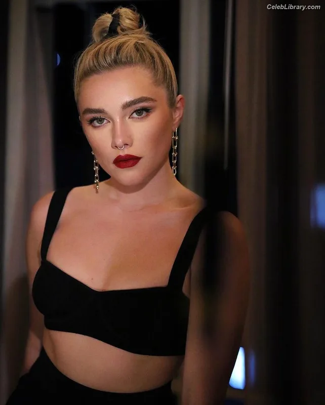 Florence Pugh photo 9 of 1242