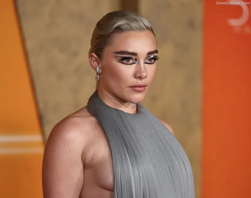 Florence Pugh photo 10 of 1242