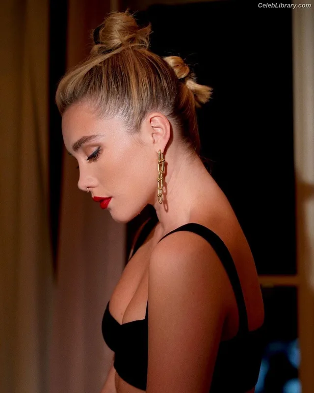 Florence Pugh photo 13 of 1242