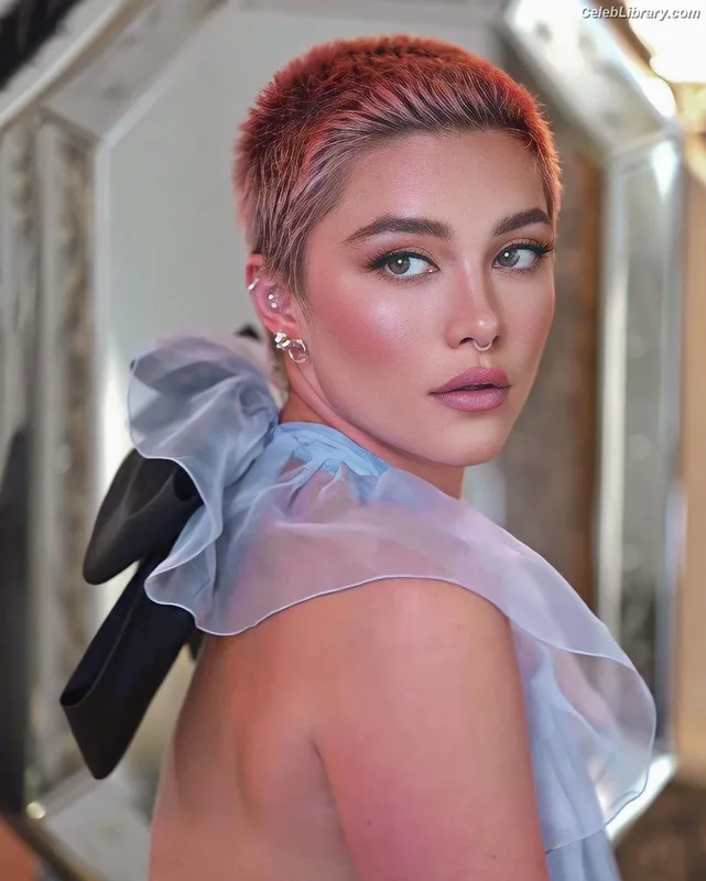 Florence Pugh photo 11 of 1242
