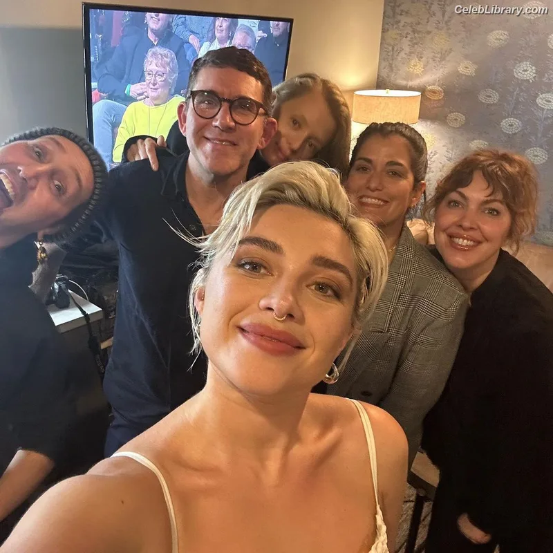 Florence Pugh photo 21 of 1242