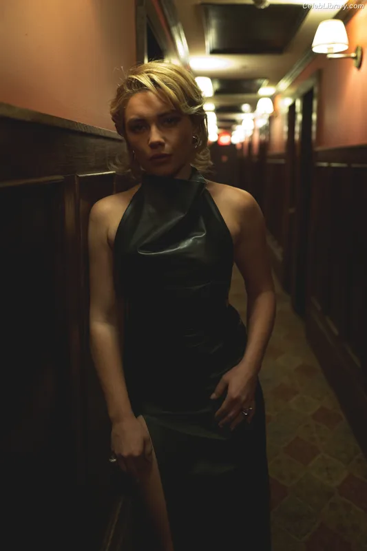 Florence Pugh photo 7 of 1242