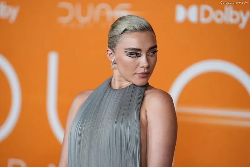 Florence Pugh photo 14 of 1242