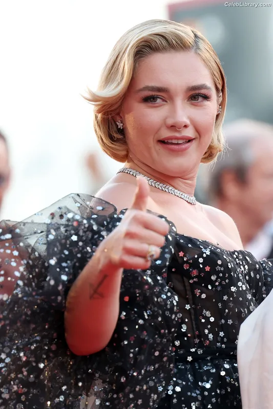 Florence Pugh photo 17 of 1242