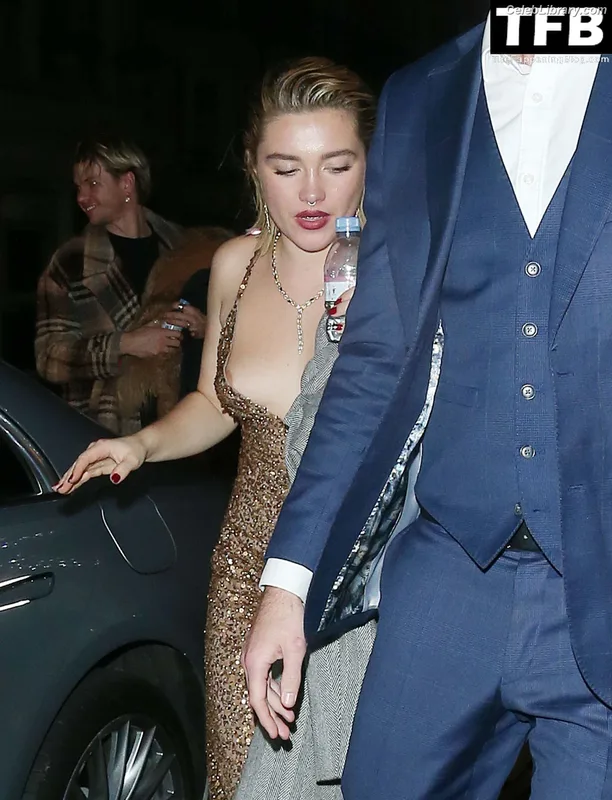 Florence Pugh photo 4 of 1242