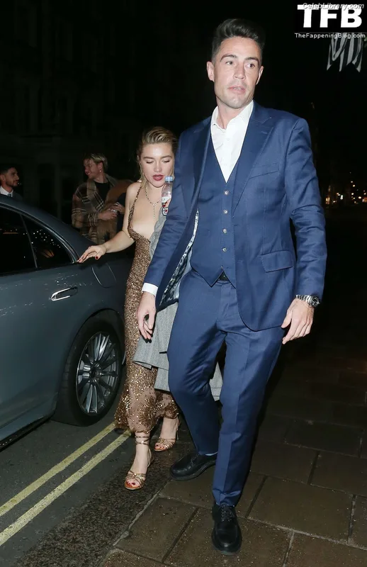 Florence Pugh photo 22 of 1242