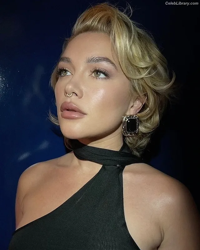 Florence Pugh photo 24 of 1242