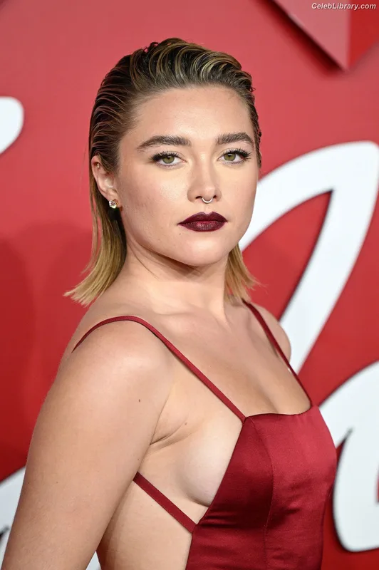 Florence Pugh photo 13 of 1242