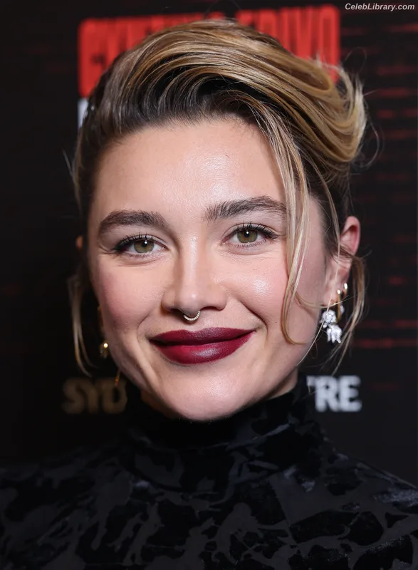 Florence Pugh photo 2 of 1242