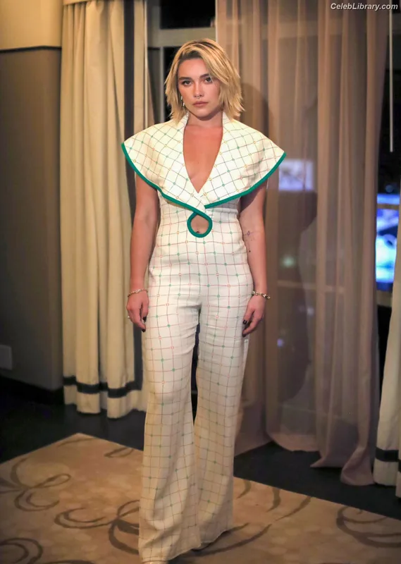 Florence Pugh photo 15 of 1242