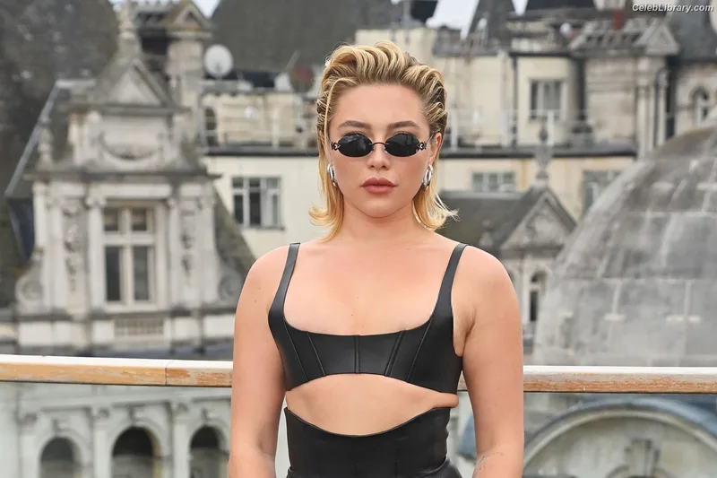 Florence Pugh photo 5 of 1242