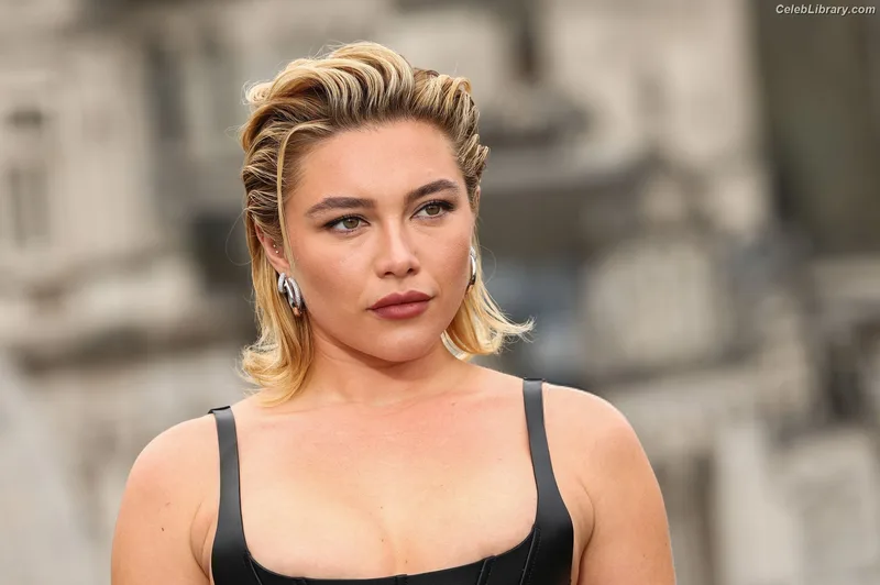 Florence Pugh photo 13 of 1242