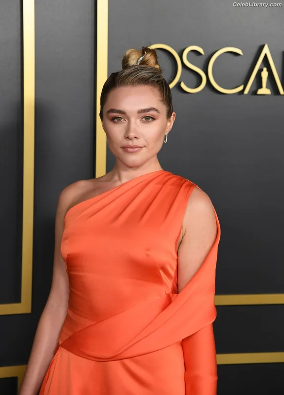 Florence Pugh photo 17 of 1242