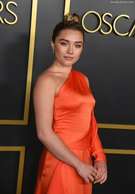 Florence Pugh photo 3 of 1242