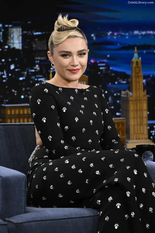 Florence Pugh photo 9 of 1242
