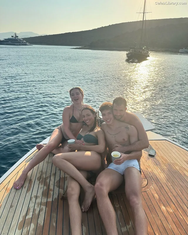 Florence Pugh photo 4 of 1242
