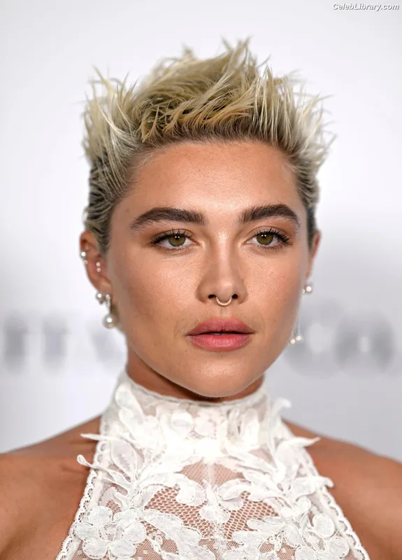 Florence Pugh photo 8 of 1242