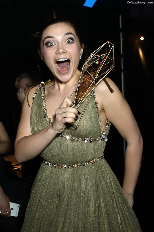 Florence Pugh photo 24 of 1242
