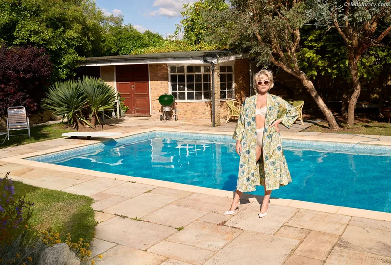 Florence Pugh photo 16 of 1242