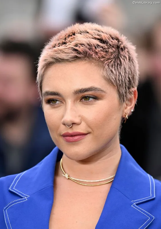 Florence Pugh photo 12 of 1242