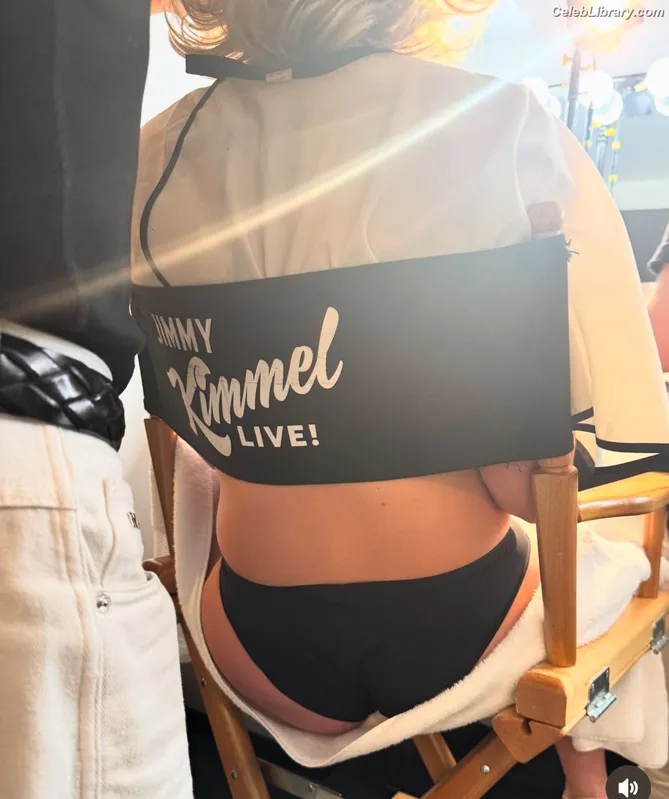 Florence Pugh photo 22 of 1242