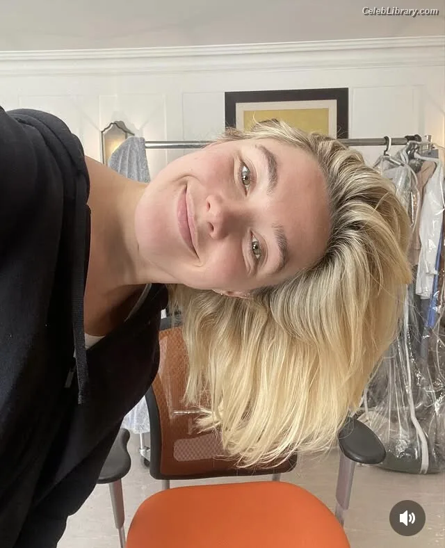 Florence Pugh photo 12 of 1242