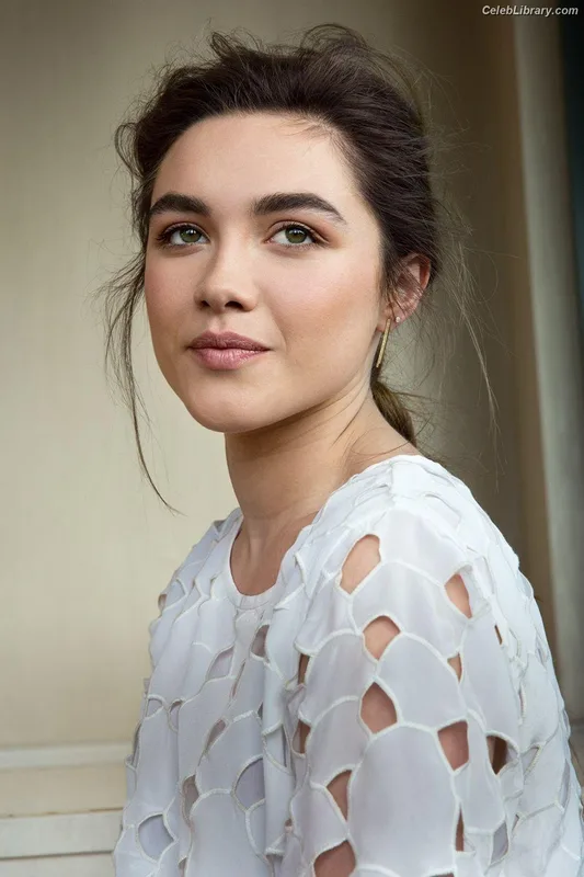Florence Pugh photo 1 of 1242
