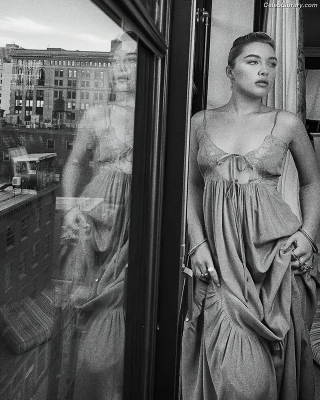 Florence Pugh photo 6 of 1242