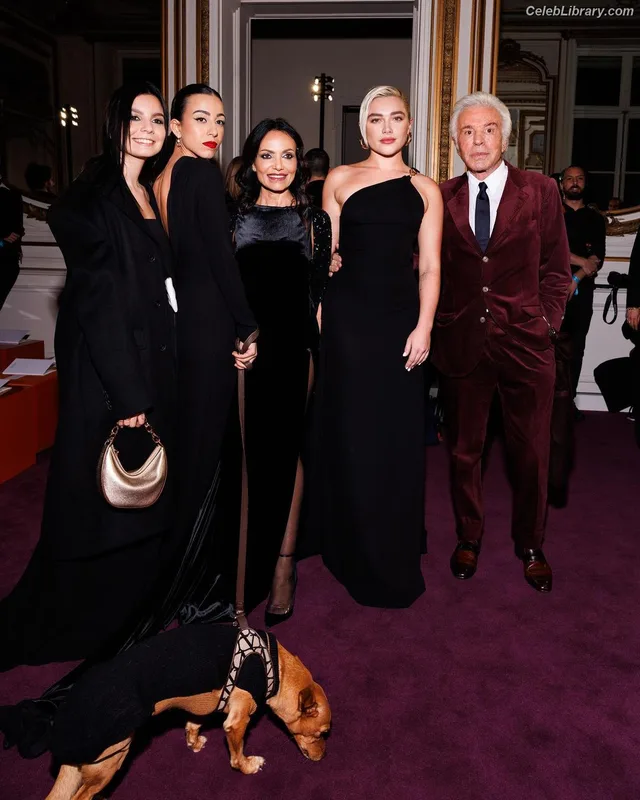 Florence Pugh photo 11 of 1242