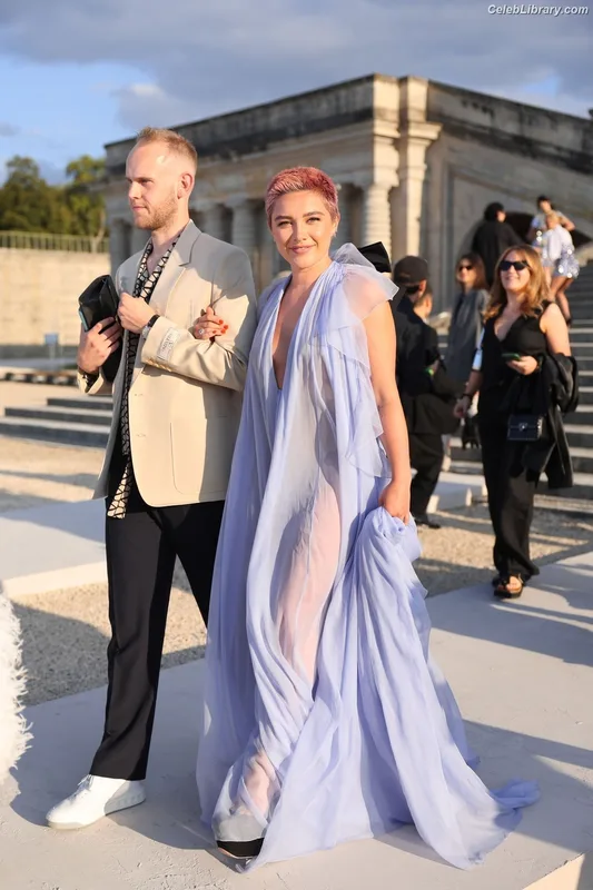 Florence Pugh photo 24 of 1242