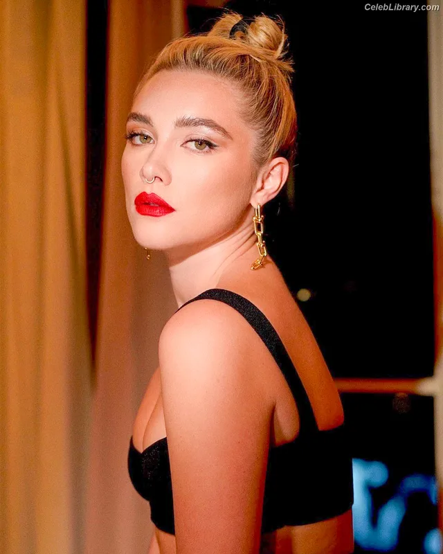 Florence Pugh photo 6 of 1242