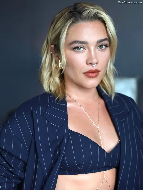Florence Pugh photo 9 of 1242