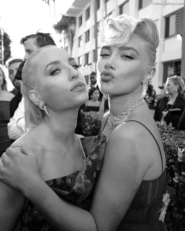 Florence Pugh photo 3 of 1242