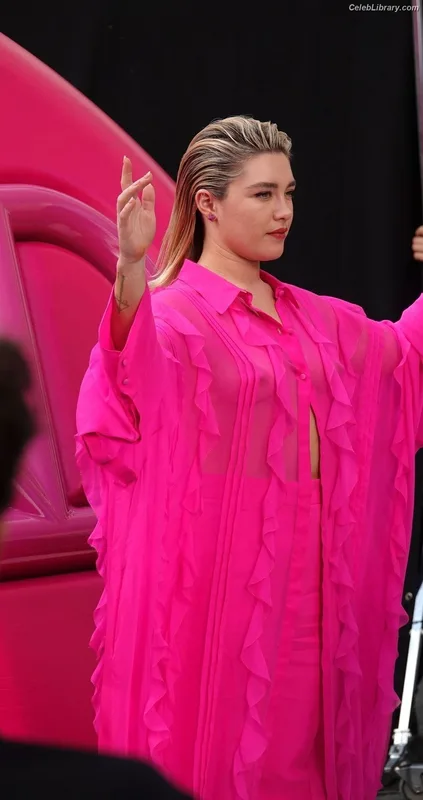Florence Pugh photo 13 of 1242