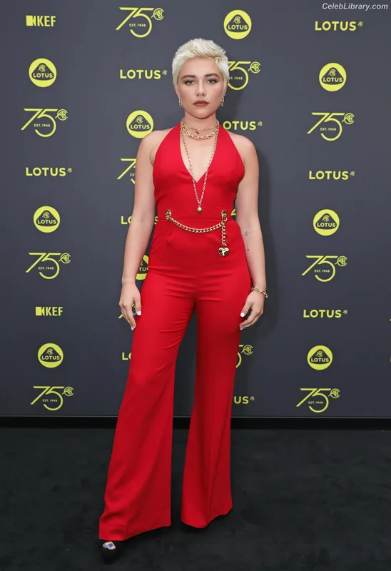 Florence Pugh photo 4 of 1242