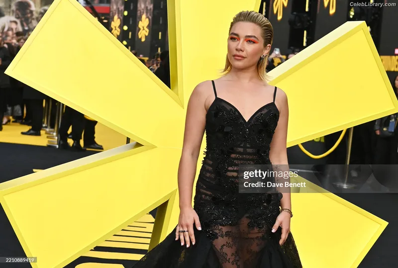 Florence Pugh photo 12 of 1242