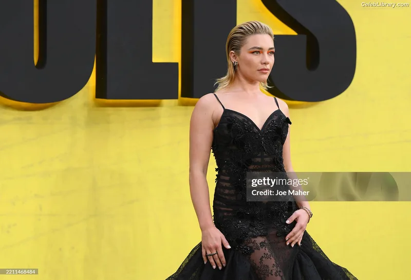 Florence Pugh photo 2 of 1242