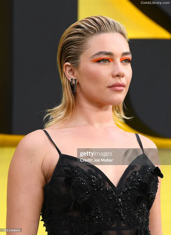 Florence Pugh photo 6 of 1242