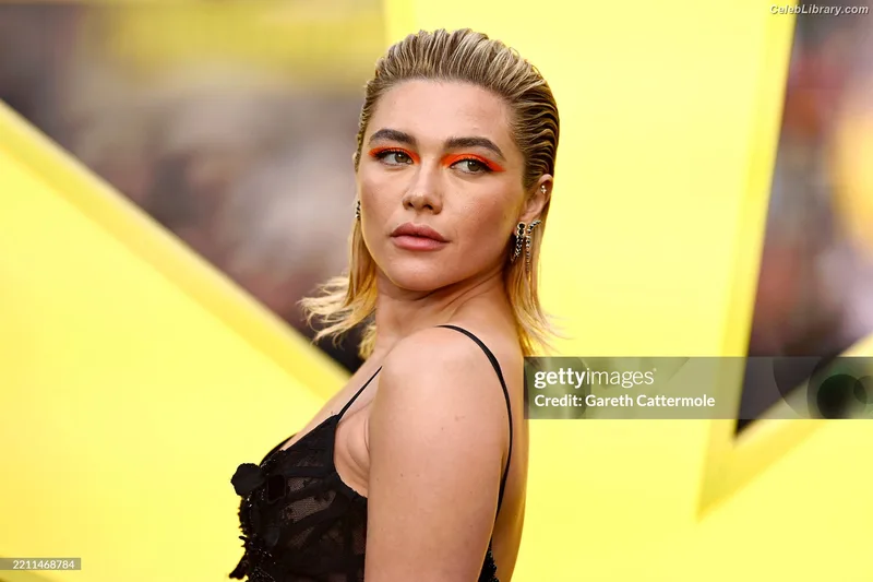 Florence Pugh photo 7 of 1242