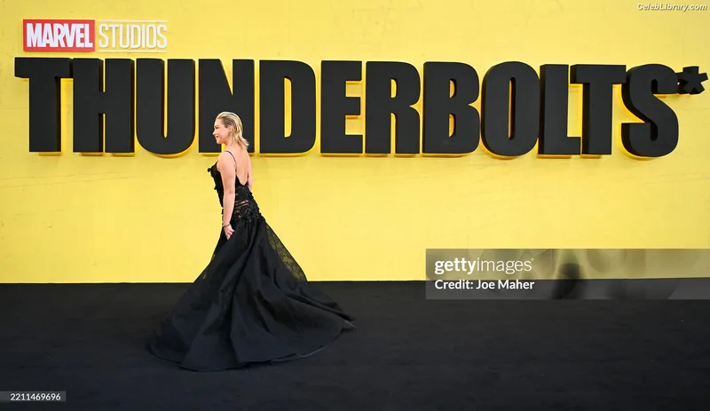 Florence Pugh photo 12 of 1242
