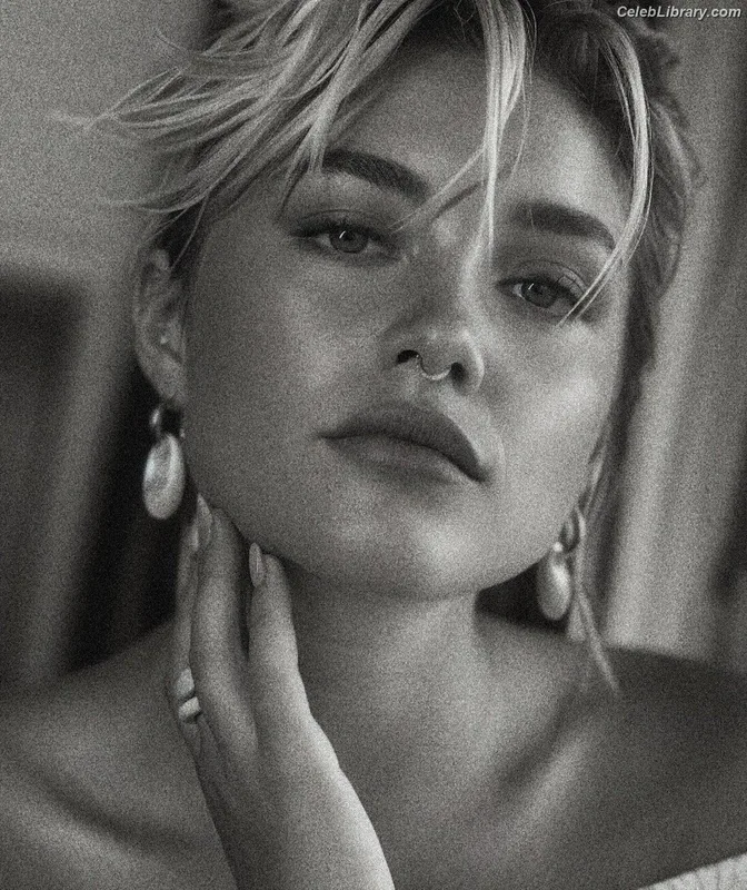 Florence Pugh photo 8 of 1242